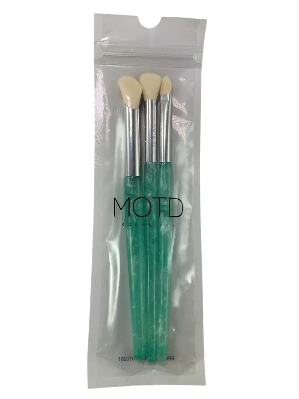 MOTD Cosmetics Makeup Brush 3-Piece Set Aqua Handles BONUS Yellow Wave Pouch